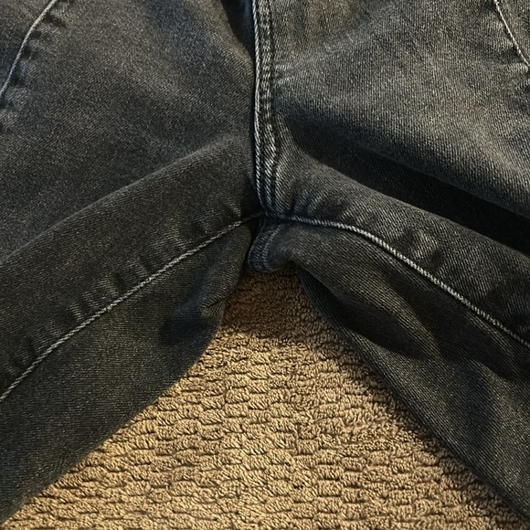 DYNDNM KATE Jeans - Dynamite Denim Skinny Jeans - Picture 9 of 10